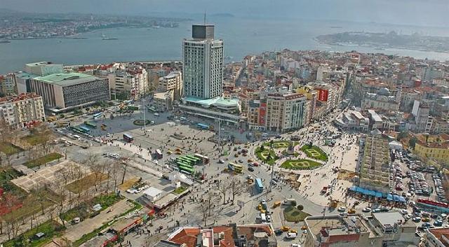 İstanbulun mərkəzində Yeni il şənliklərinin keçirilməsi qadağan edildi