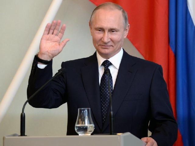 "Exit poll"un nəticələrinə görə Vladimir Putin seçkilərdə liderdir