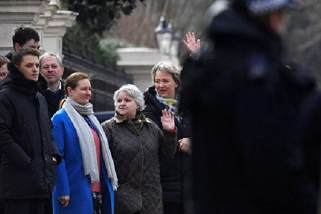 Gürcüstan da Rusiya diplomatını ölkədən çıxardı