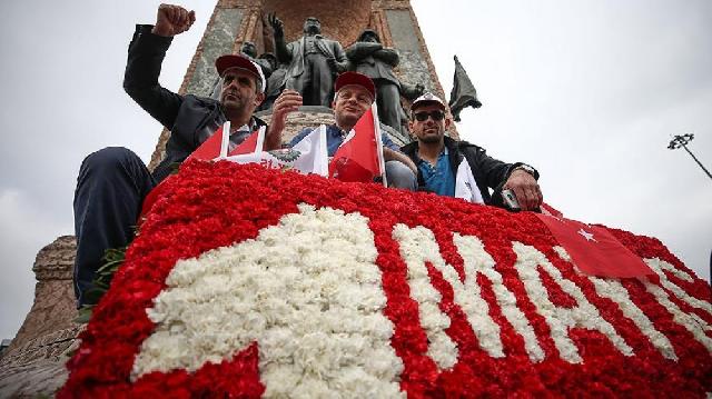 Türkiyədə 1 May -Əmək və Həmrəylik Günü qeyd olunur