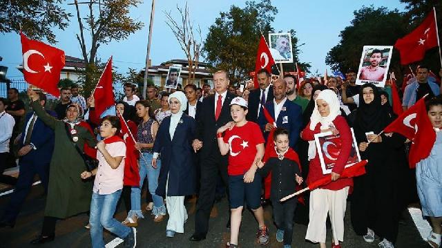 Türkiyədə 15 iyul - Demokratiya və Milli Birlik Günü qeyd olunur