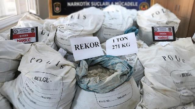 Türkiyədə yük maşınında rekord miqdarda heroin aşkarlanıb