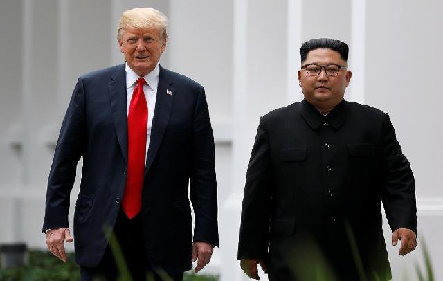 Donald Tramp Kim Çen Inla yeni görüşünü səbirsizliklə gözləyir