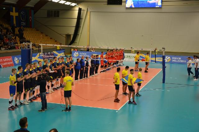 Kişi voleybol yığması İsveç millisinə məğlub oldu