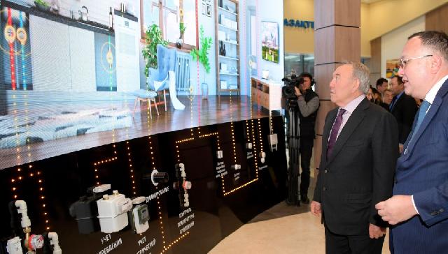 Nursultan Nazarbayev ilk Smart Şəhər ilə tanış olub