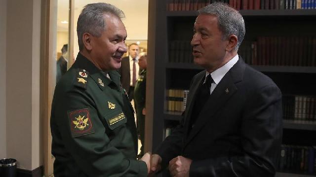 Hulusi Akar Sergey Şoyqu ilə Suriyadakı vəziyyəti müzakirə edəcək