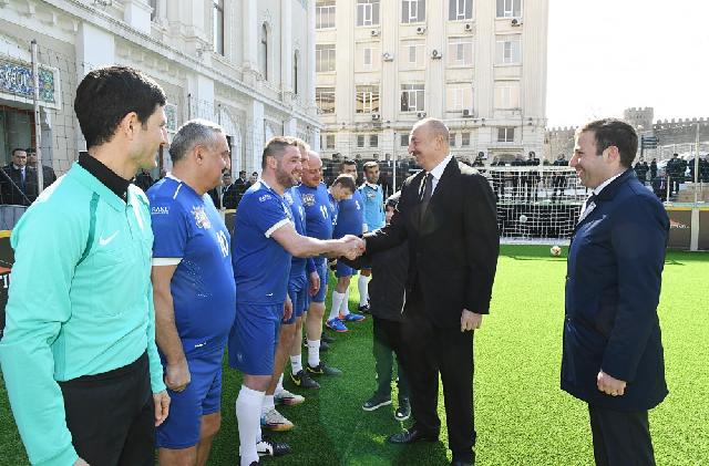 Prezident “Bakı 2019: Ulduzlar Finalı” qarşılaşmasnı izləyib