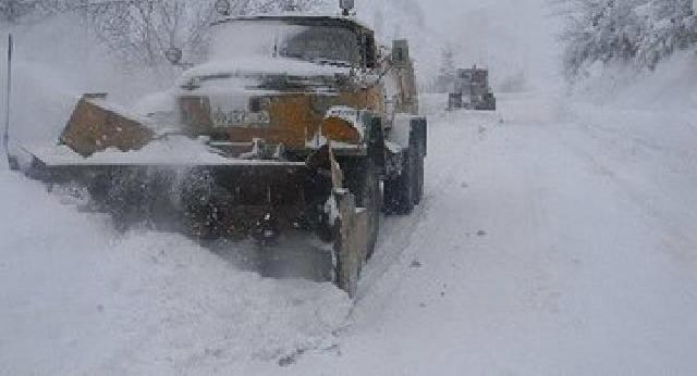 Gürcüstandan Rusiyaya gedən yeganə avtomobil yolu bağlanıb