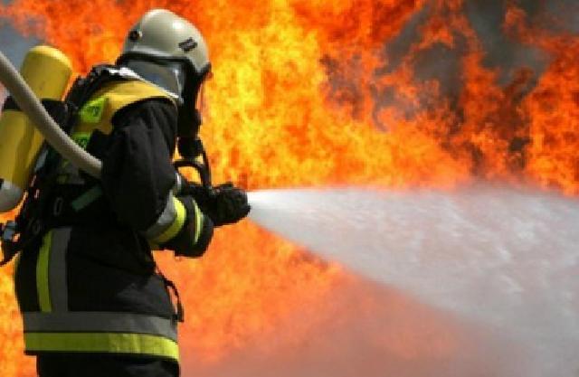 Nizami rayonunda yanan evdən 2 nəfərin meyiti tapılıb