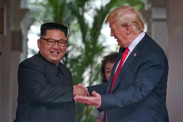 Donald Tramp Kim Çen Inla üçüncü görüşə hazır olduğunu deyib