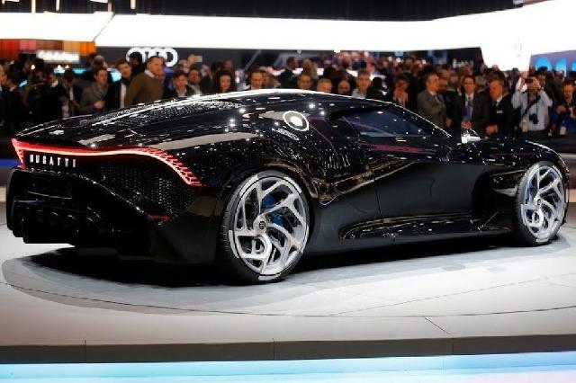 Kriştiano Ronaldo dünyanın ən bahalı avtomobilini alıb