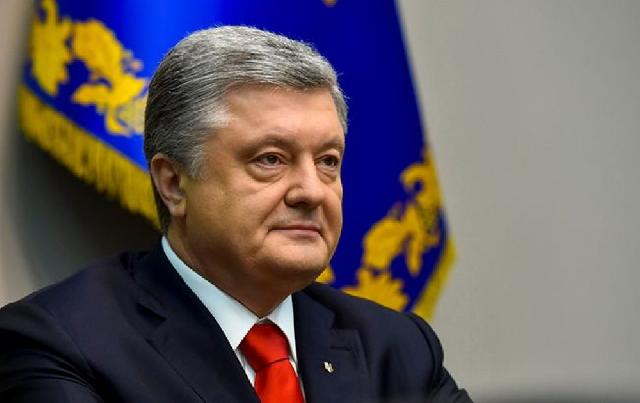 Petro Poroşenko Ukraynanın yeni baş naziri olacağını istisna etməyib