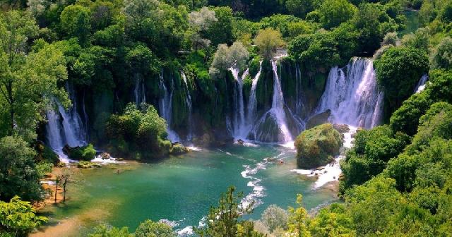 Kraviçe şəlaləsi Avropanın iyirmi ən gözəl məkanından biri seçilib