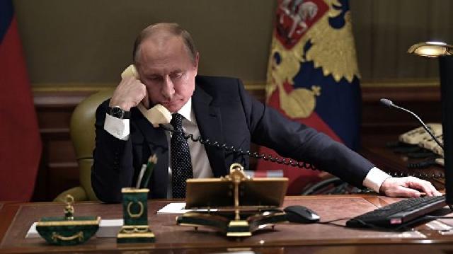 Putin Zeleski ilə ttelefonla danışıb
