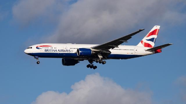 “British Airways”  Misirə uçuşları dayandırdı