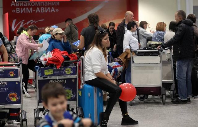 Rusiyadan Gürcüstana uçan sərnişinlərin sayı 80%-dək azalıb