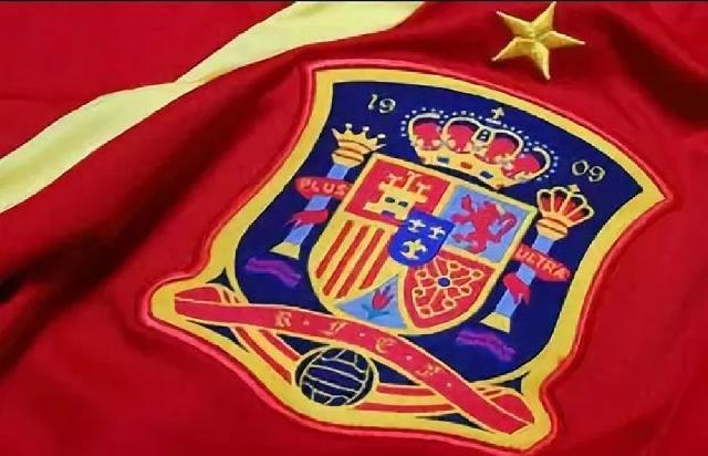0,5 milyon avroya İspaniyanın üçüncü futbol liqasında yer almaq olar