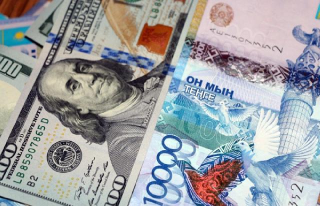 Qazaxıstanın milli valyutası ucuzlaşmaqda davam edir