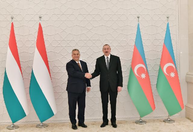 İlham Əliyev Macarıstanın baş naziri Viktor Orban ilə görüşüb