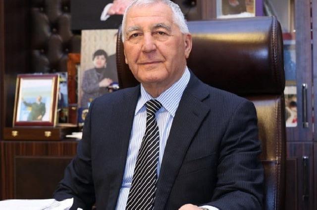 Xaçmazın keçmiş icra başçısı Şəmsəddin Xanbabayev 520 maaş kartı ilə kurorta gedib