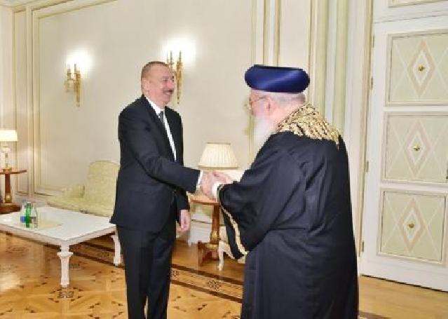 İlham Əliyev Qüds Sefardi ortodoks baş ravvinini qəbul edib