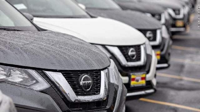 “Nissan” 450 mindən çox avtomobilini geri çağırır