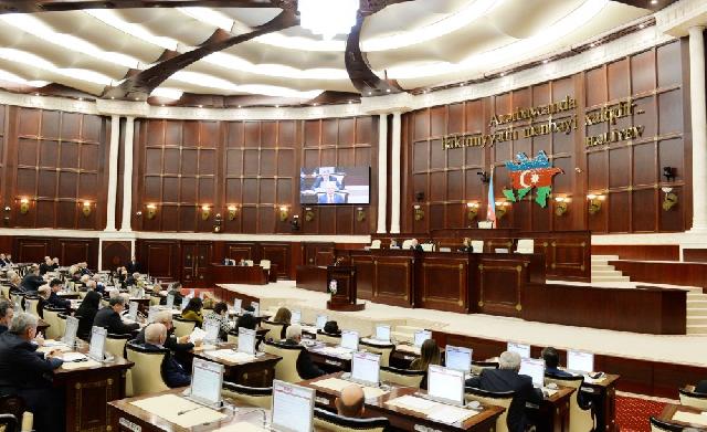 Milli Məclisin plenar iclasında 21 məsələyə baxılacaq