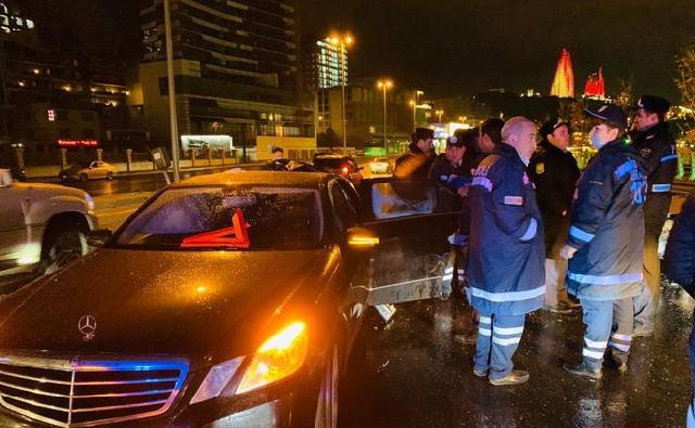 Paytaxtda ağır avtoqəza:1 nəfər öldü, 3 nəfər yaralandı
