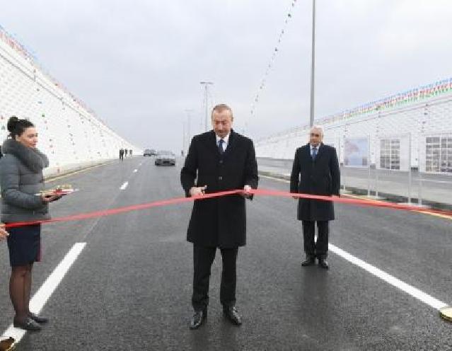İlham Əliyev Pirşağıda avtomobil tunelinin açılışında iştirak edib