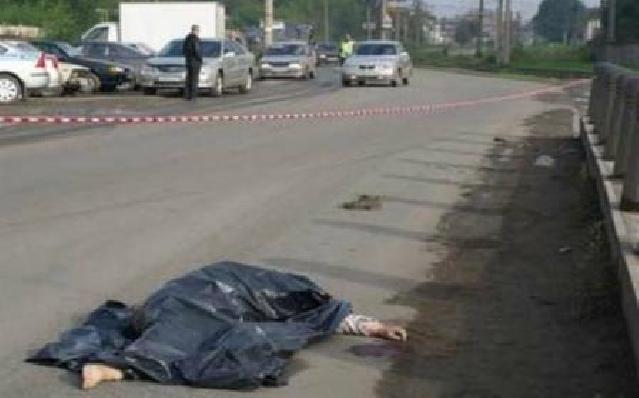 “Shacman” yolu keçən piyadanı vurub öldürdü