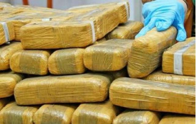 İran polisi 3 tondan çox narkotik vasitə tutub