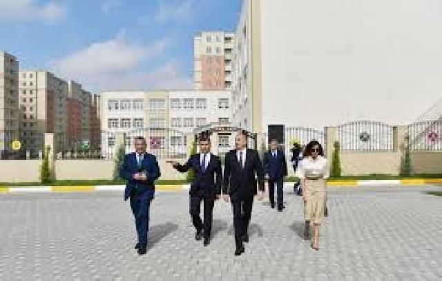 İlham Əliyev “Qobu Park-3” yaşayış kompleksinin açılışında iştirak edib