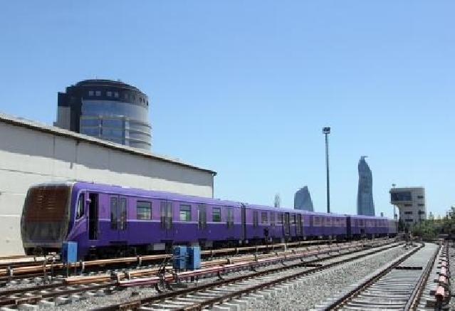 Bakı metrosu üçün yeni qatarlar gətirilib