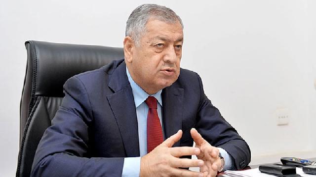 Ürəyində problem yaranan deputat Vahid Əhmədovu Türkiyəyə apardılar