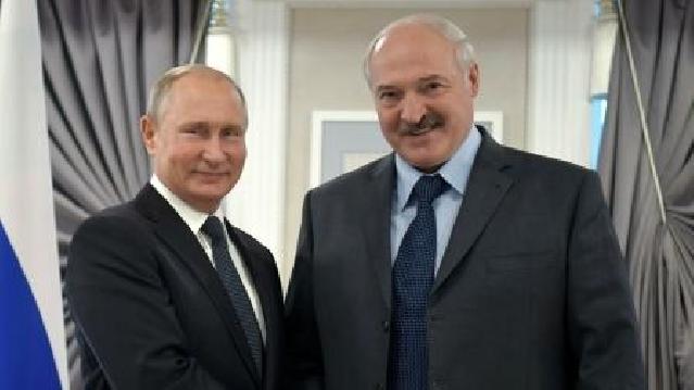 Soçidə Putin-Lukaşenko görüşü: Kremlin Minskə şərtləri nələr olacaq?