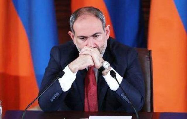 Ermənistan parlamentində Nikol Paşinyanın istefası səsləndi