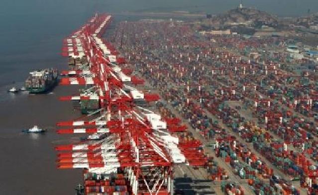Dünyanın ən iri 10 ticarət limanının 7-si Çindədir