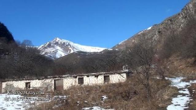 MN Kəlbəcər rayonunun Aşağı Ayrım kəndinin videogörüntülərini paylaşıb