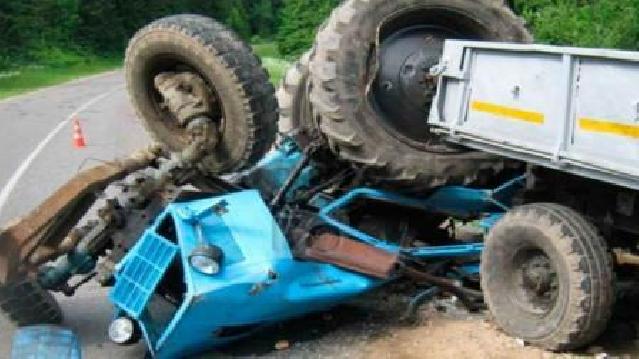 Yük maşını traktorla toqquşdu-1 nəfər öldü
