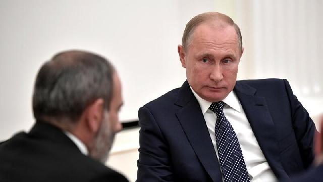 Vladimir Putin aprelin 7-də Moskvada  Nikol Paşinyanla görüşəcək