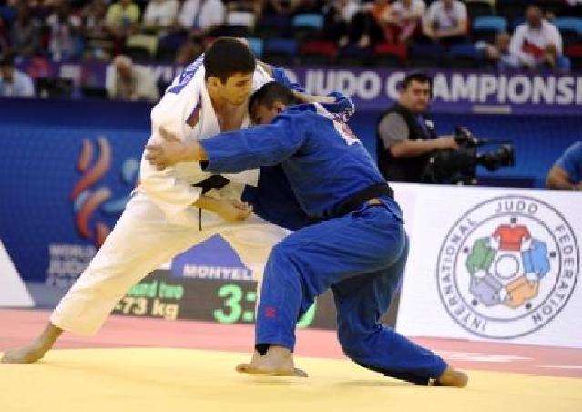 Cüdoçularımız Avropa birinciliyində daha iki qızıl medal qazanıblar