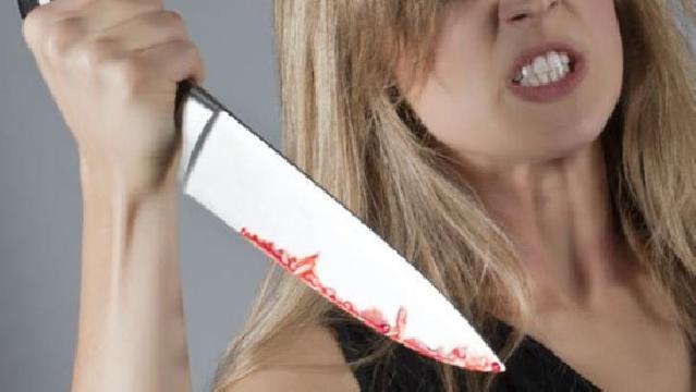 Oğuzda intihar: 66 yaşlı qadın bıçaqla boğazını kəsdi