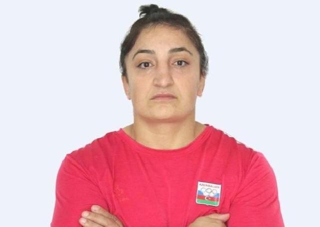 Azərbaycanlı qadın idmançı ermənini 10 saniyəyə nokauta saldı
