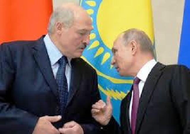 Tokayev Lukaşenko və Putinlə Qazaxıstandakı vəziyyəti müzakirə edib