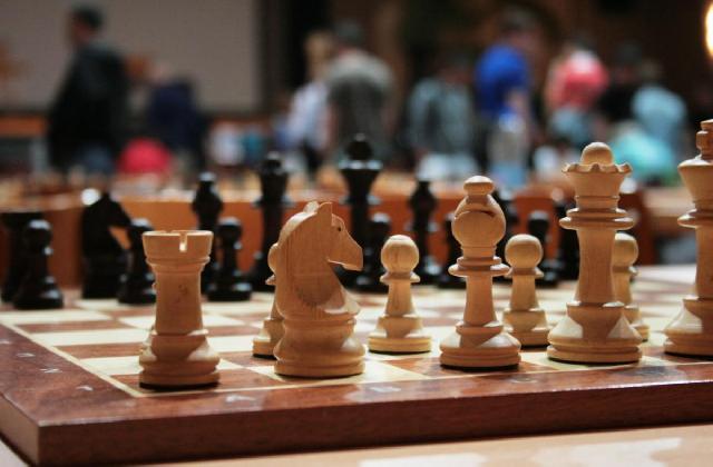 FIDE də Rusiya və Belarus yığmalarını yarışlardan kənarlaşdırdı