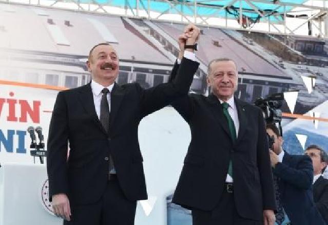 Azərbaycan və Türkiyə prezidentləri Rize-Artvin Hava Limanının açılışda iştirak ediblər