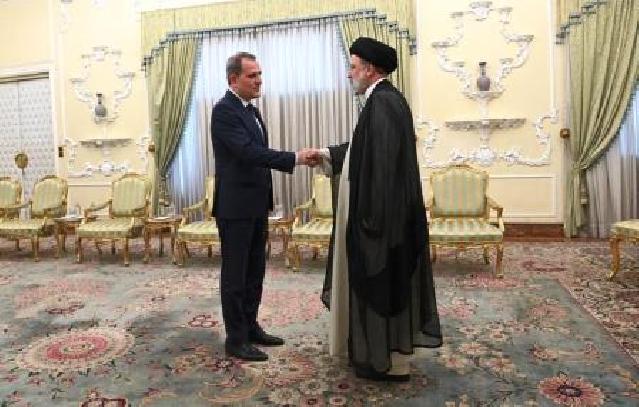 Azərbaycanın xarici işlər naziri İran prezidenti ilə görüşüb