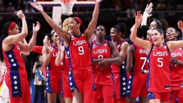 Qadın basketbolçulardan ibarət ABŞ millisi dünya çempionatının qalibi olub