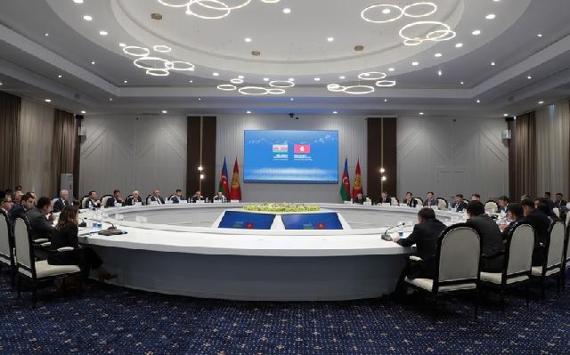 Çolpon-Atada Azərbaycan-Qırğızıstan biznes forumu keçirilib