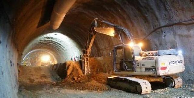 Murovdağ tunelində 14 km qazma işləri tamamlanıb